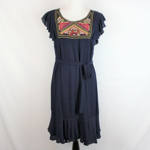 Neiman Marcus Dresses & Skirts - Neiman Marcus Embroidered Front Short Sleeve